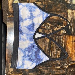 XS Hollister Sports bar